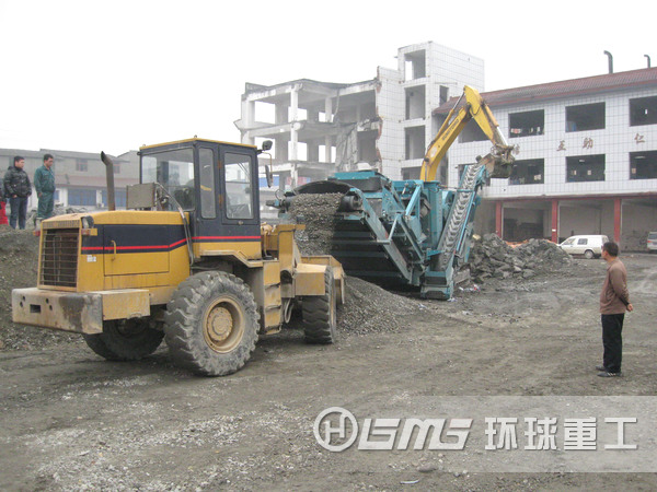 流动式建筑垃圾破碎机破碎建筑废弃物经济价值高