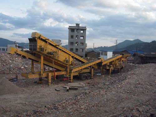 建筑垃圾破碎站设备处理城市拆迁建筑垃圾现场